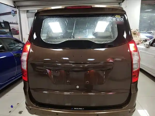 Wuling Hongguang 2016
