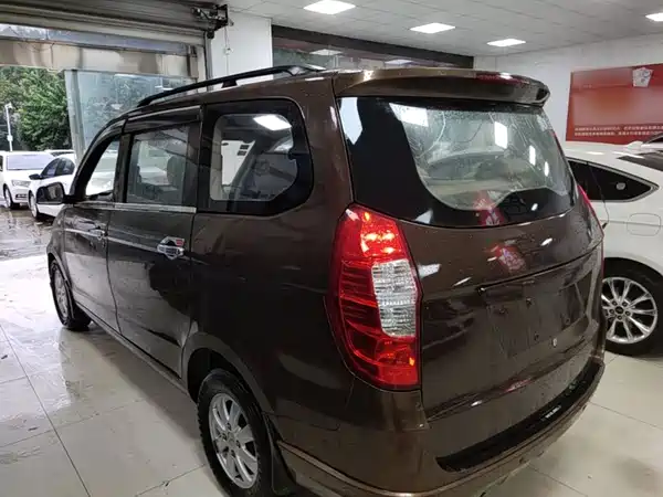 Wuling Hongguang 2016