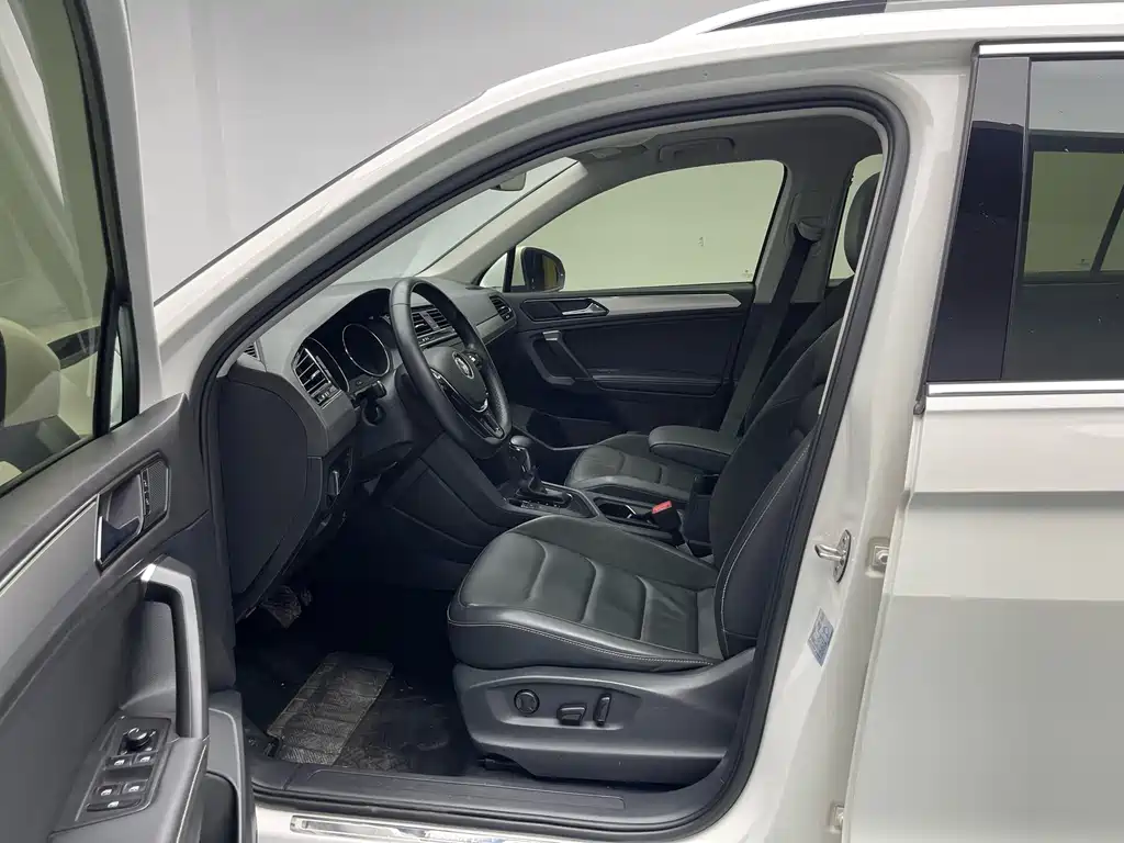 Volkswagen Tiguan L 2019 — фото 13