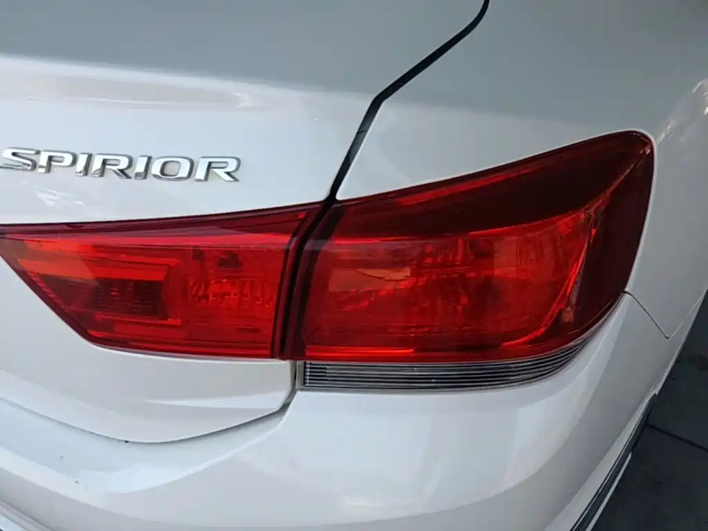Honda Spirior 2017 — фото 24