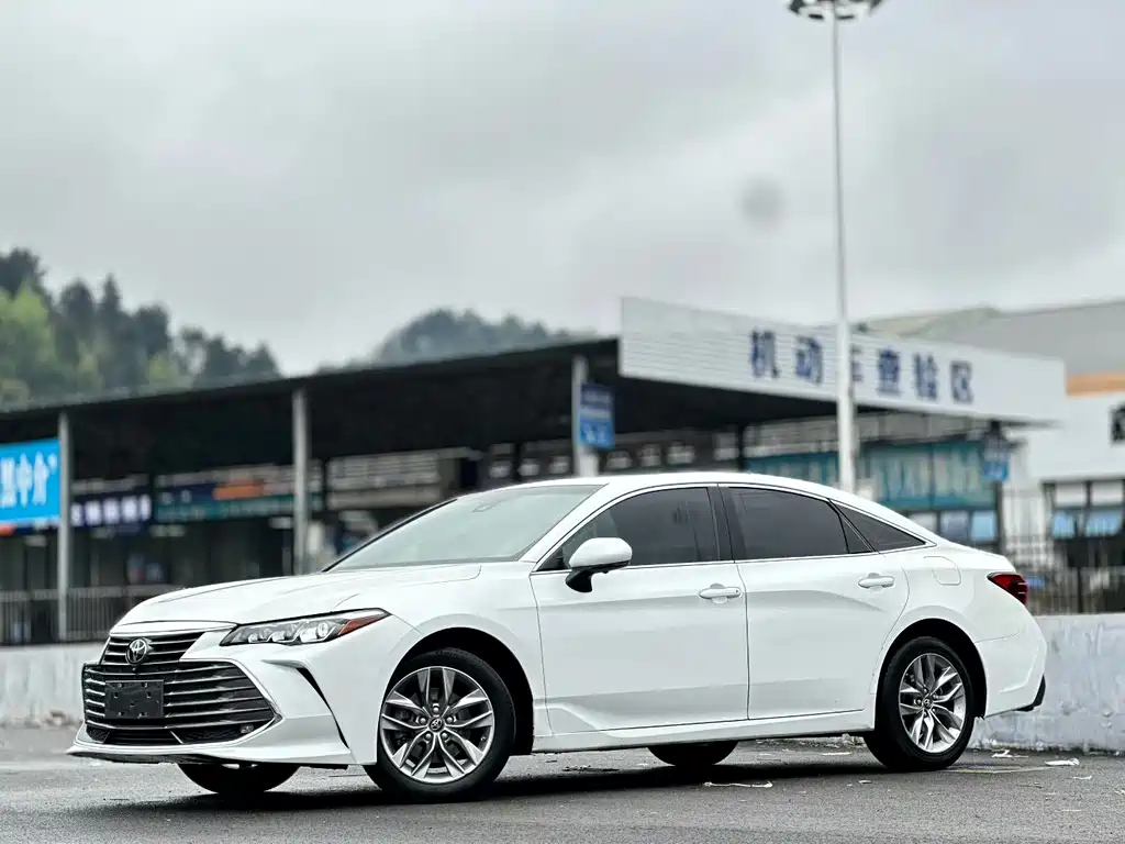 Toyota Avalon 2022