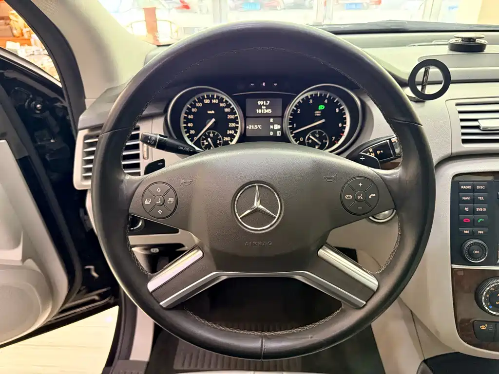 Mercedes-Benz R-Class 2013 — фото 16