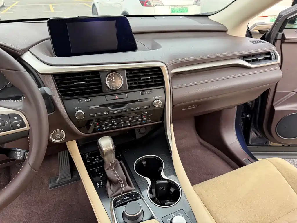 Lexus RX 2016 — фото 15