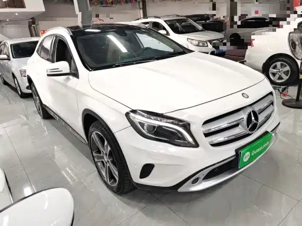Mercedes-Benz GLA 2016