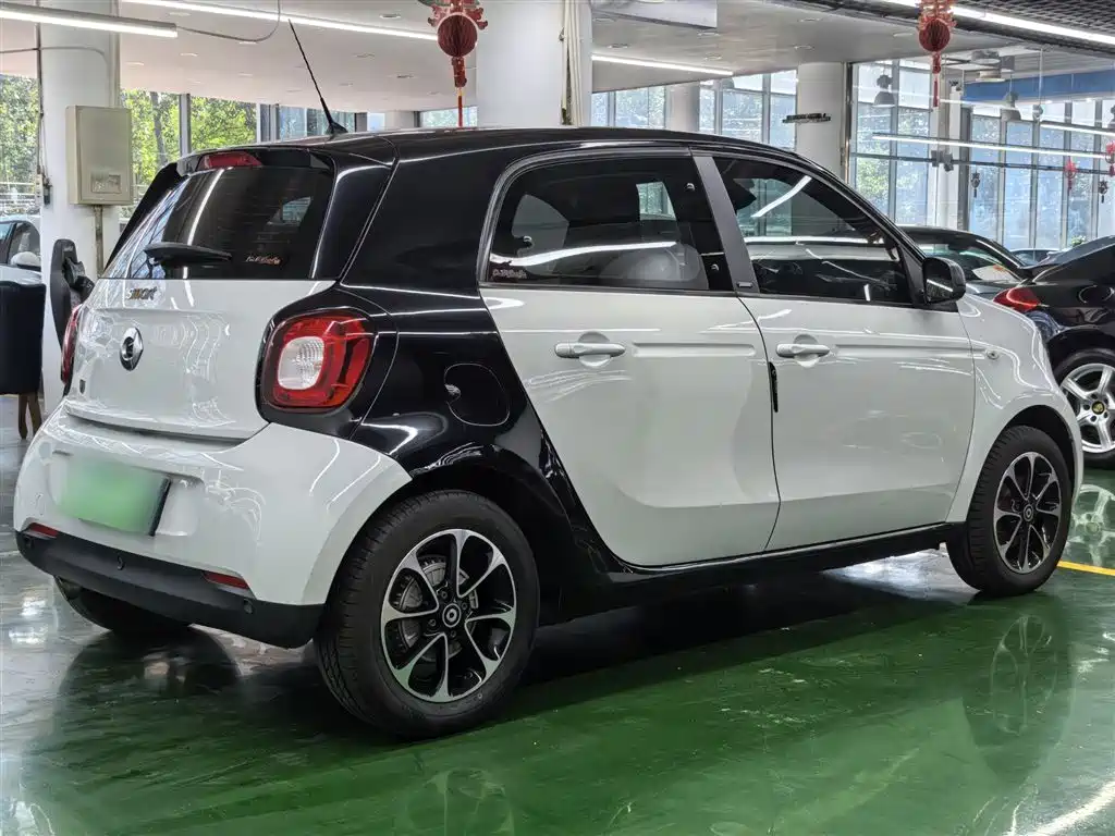 smart Forfour 2017 — фото 25