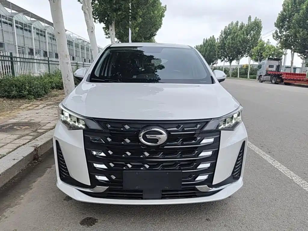 GAC Trumpchi M6 2023 — фото 3