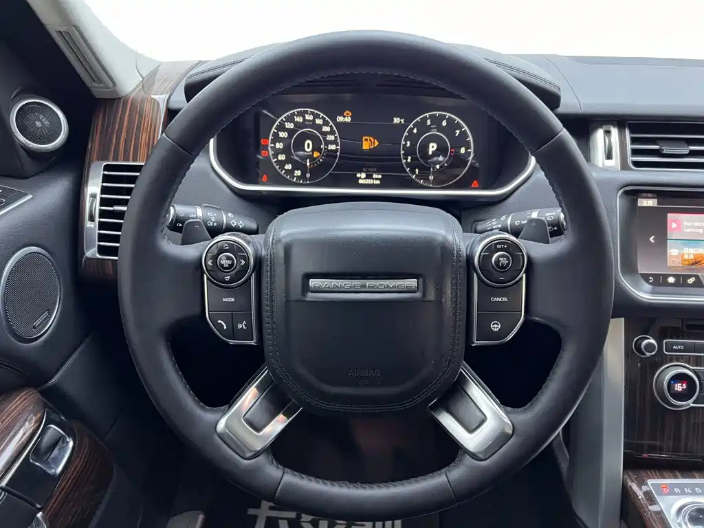 Land Rover Range Rover 2018 — фото 23