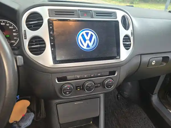 Volkswagen Tiguan 2015