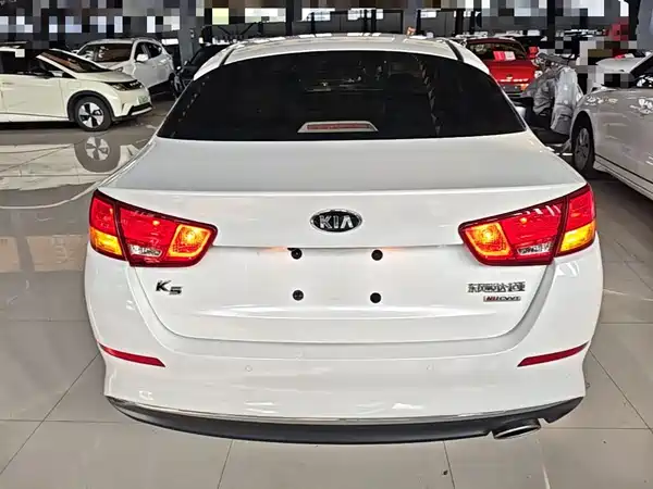 Kia K5 2015