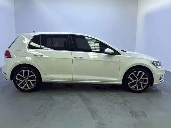 Volkswagen Golf 2020