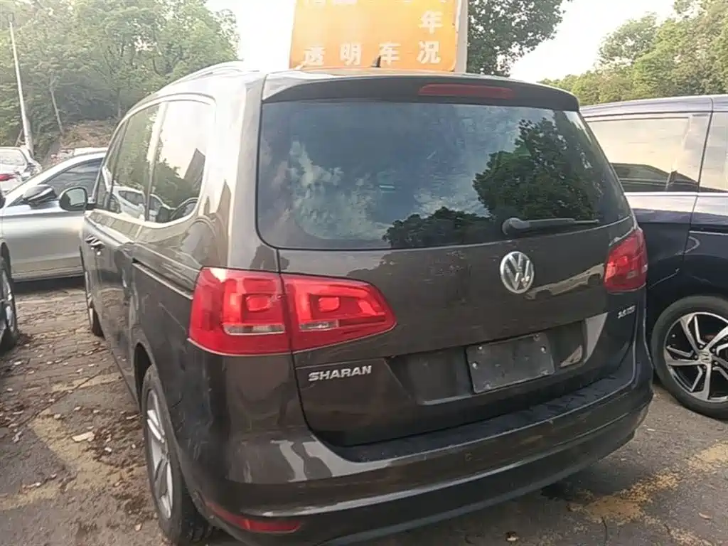 Volkswagen Sharan 2015 — фото 5