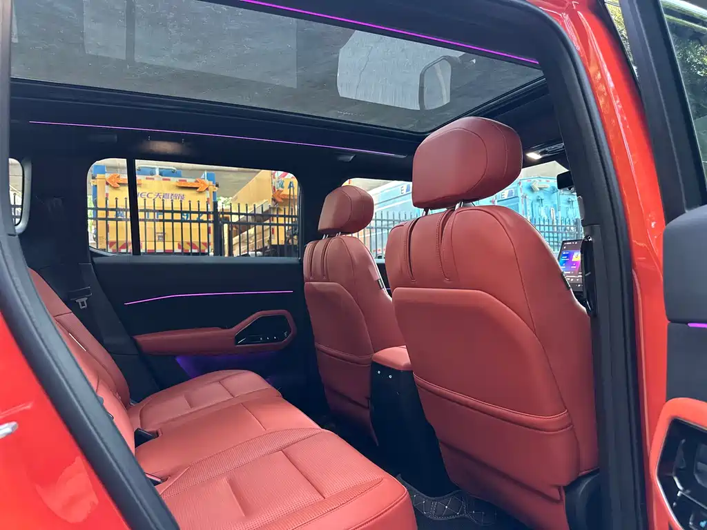 Ford Bronco 2025 — фото 15