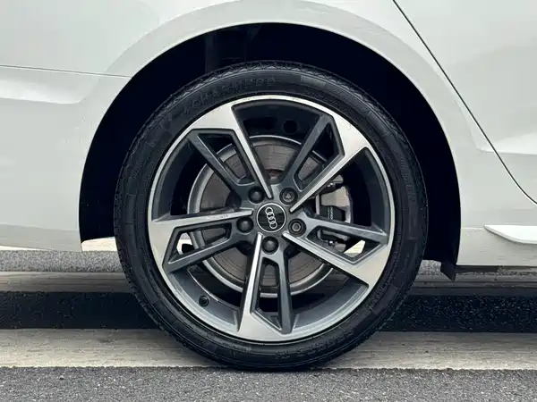 Audi A4L 2022