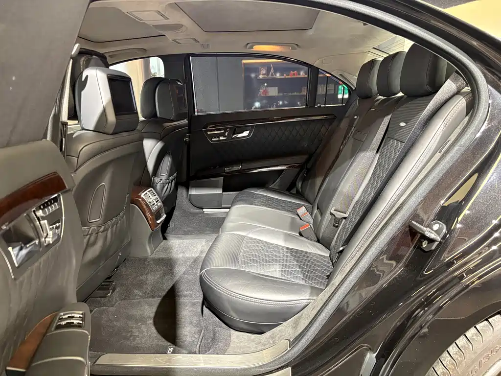 Mercedes-Benz S-Class AMG 2012 — фото 12