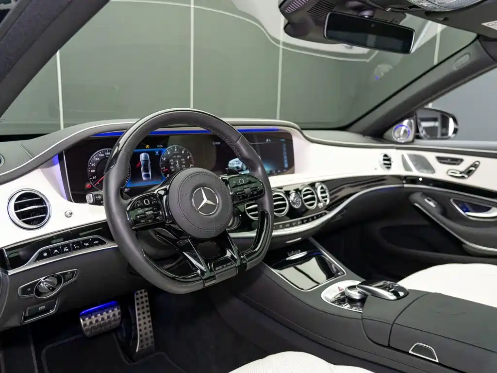 Mercedes-Benz S-Class AMG 2020 — фото 10
