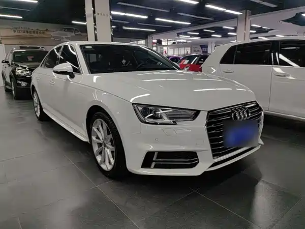 Audi A4L 2018