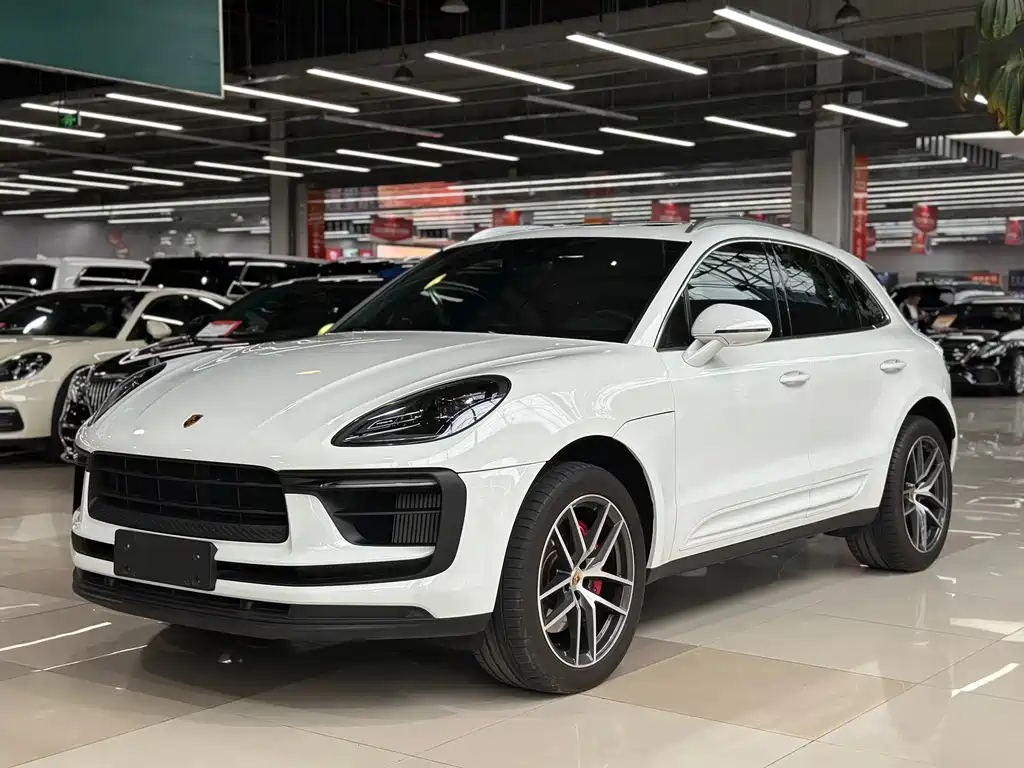 Porsche Macan 2023 — фото 1