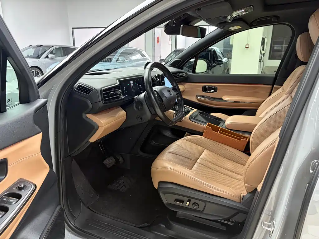 NIO ES8 2022