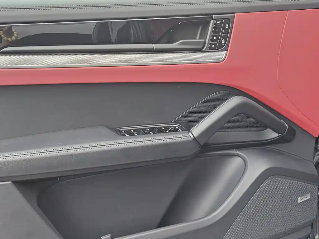 Porsche Cayenne 2026 — фото 19