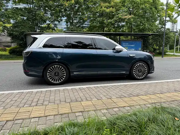 AITO M9 2025