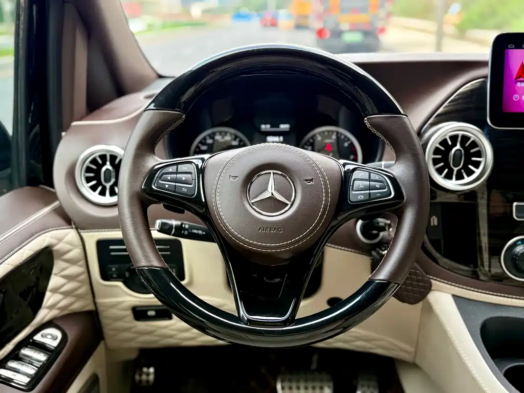 Mercedes-Benz Vito 2021 — фото 16