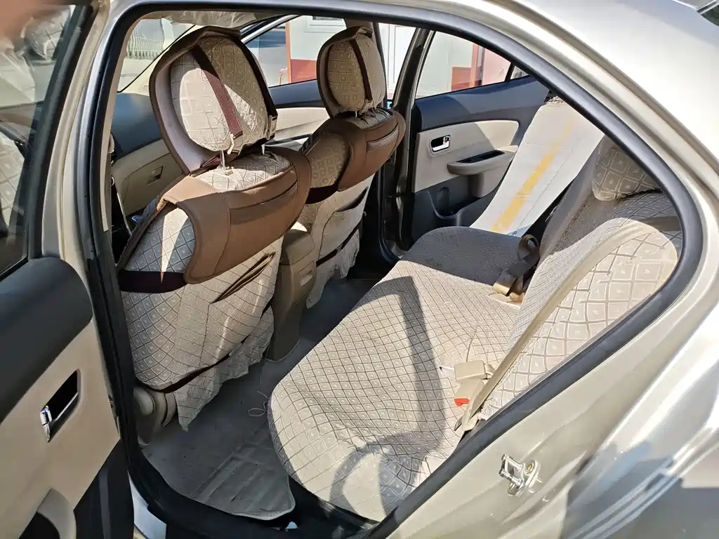 Chery E3 2013
