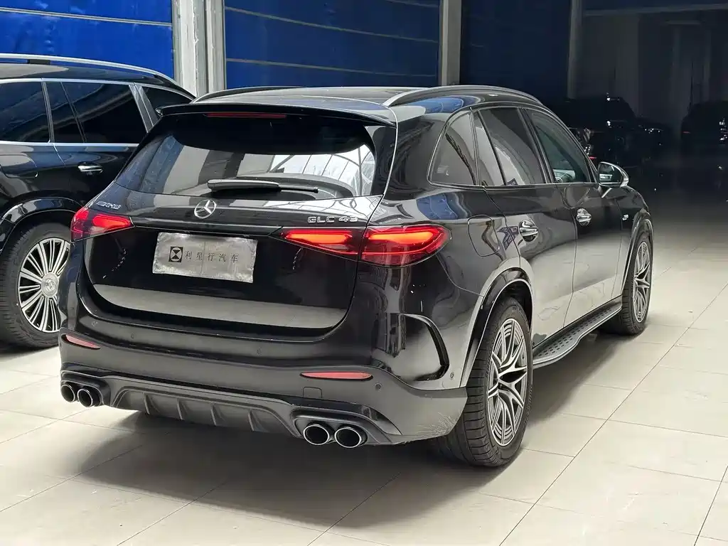 Mercedes-Benz GLC AMG 2025