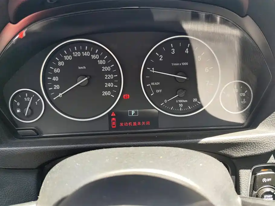 BMW 3 Series 2017 — фото 14
