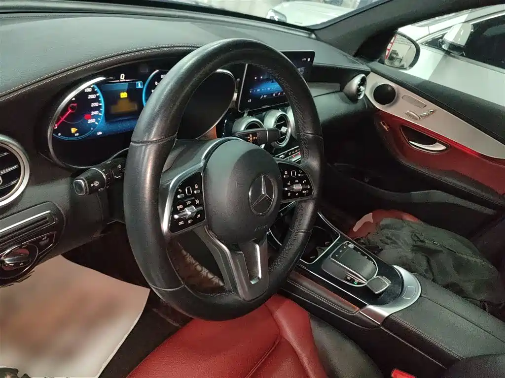 Mercedes-Benz GLC 2020 — фото 11