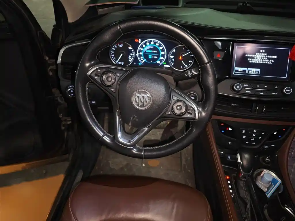 Buick Envision Plus 2017 — фото 3
