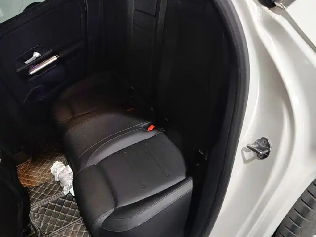 Mercedes-Benz GLA 2023 — фото 17