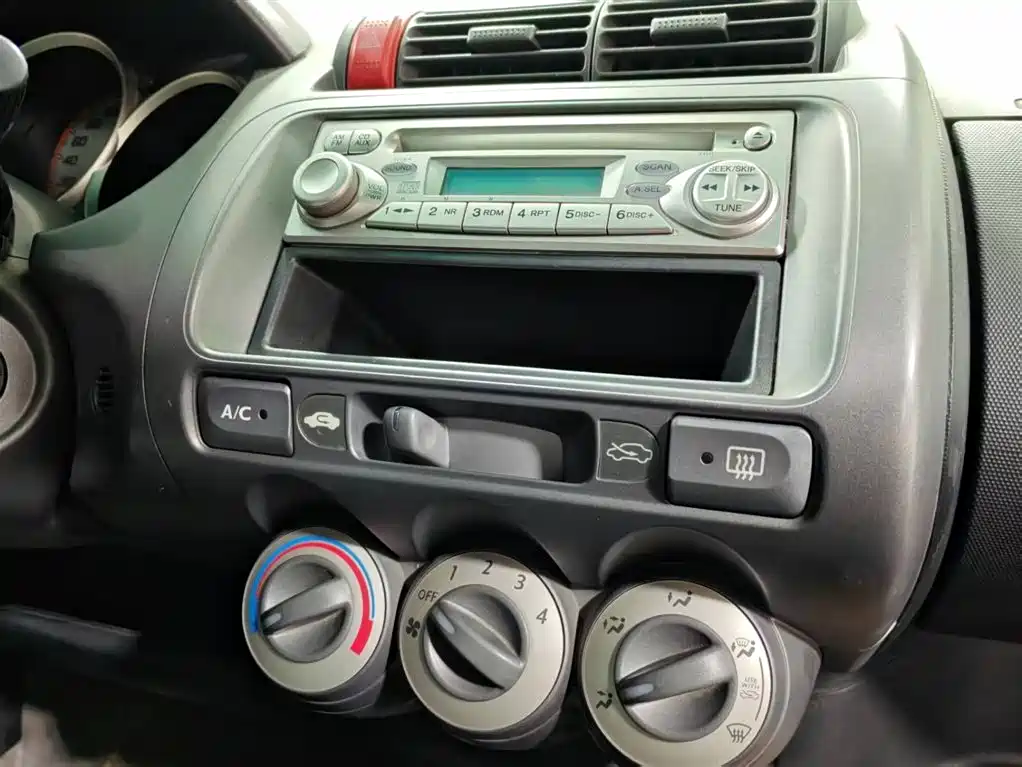 Honda Fit 2007 — фото 12