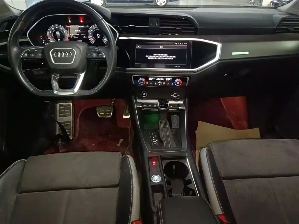 Audi Q3 2023 — фото 10