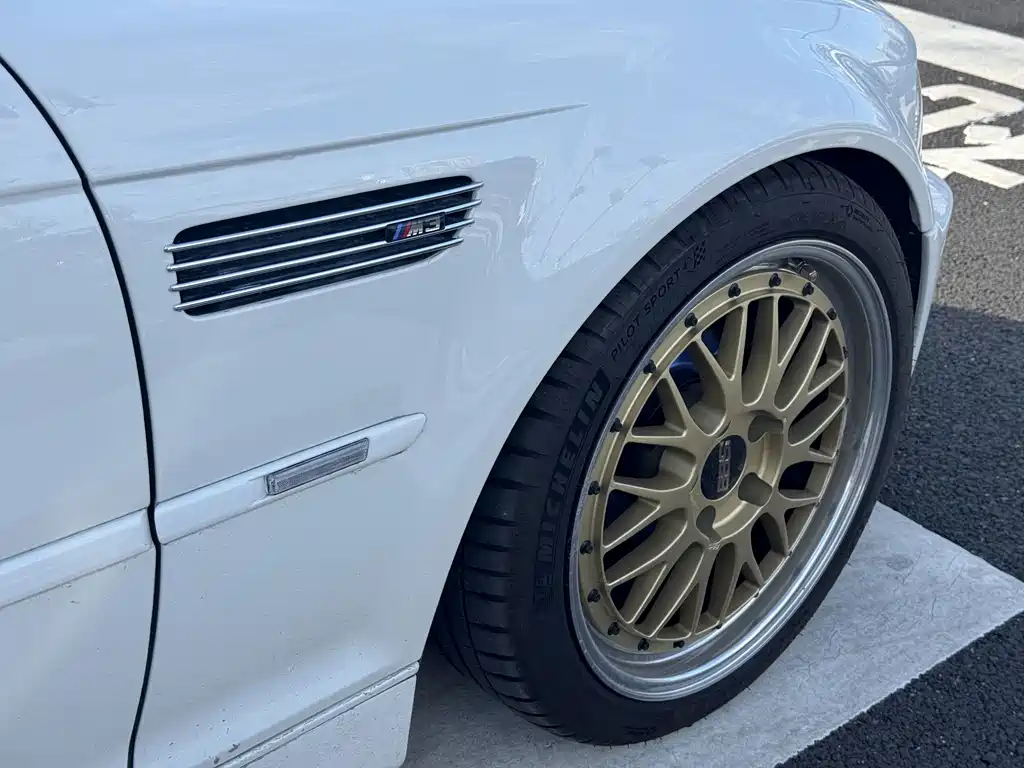 BMW 3 Series 2003