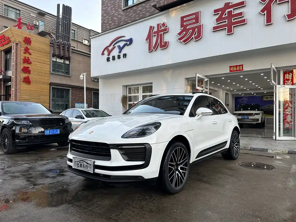 Porsche Macan 2022 — фото 1
