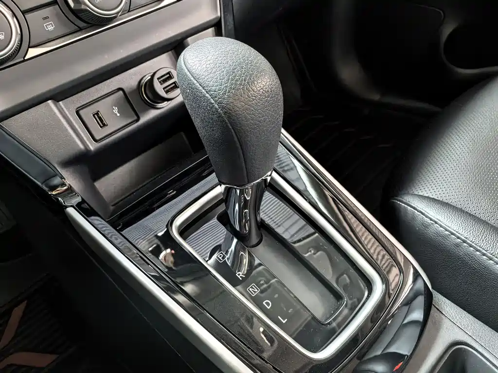 Nissan Sylphy 2024 — фото 14