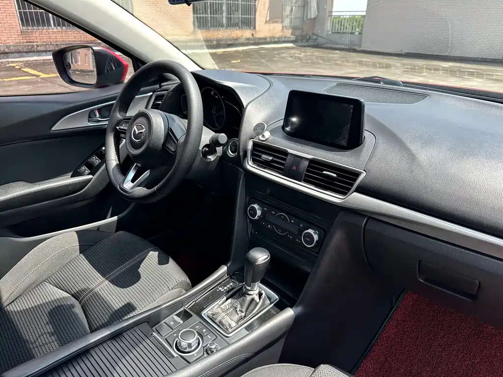 Mazda 3 Angkesela 2018 — фото 12