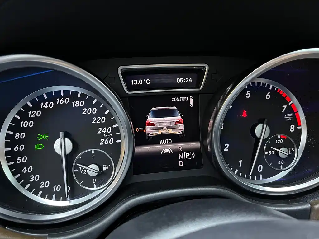 Mercedes-Benz GL-Class 2013 — фото 12