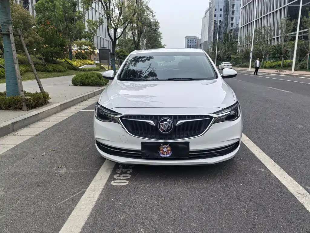 Buick Excelle 2019 — фото 2