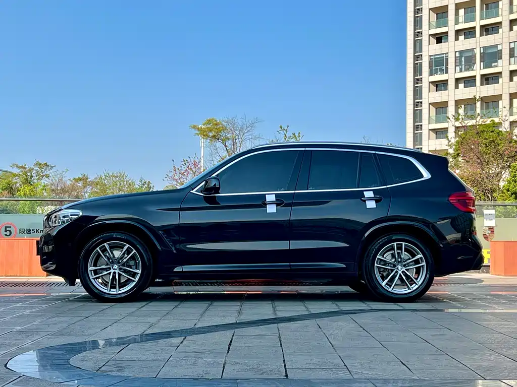 BMW X3 2021 — фото 11