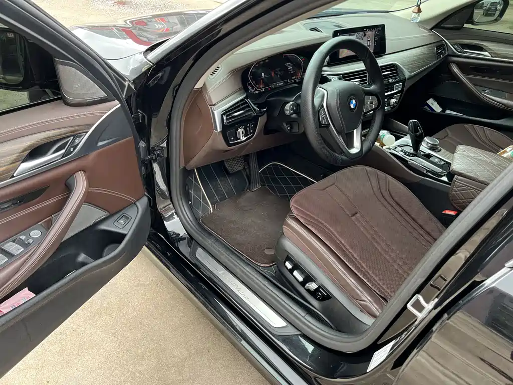 BMW 5 Series 2020