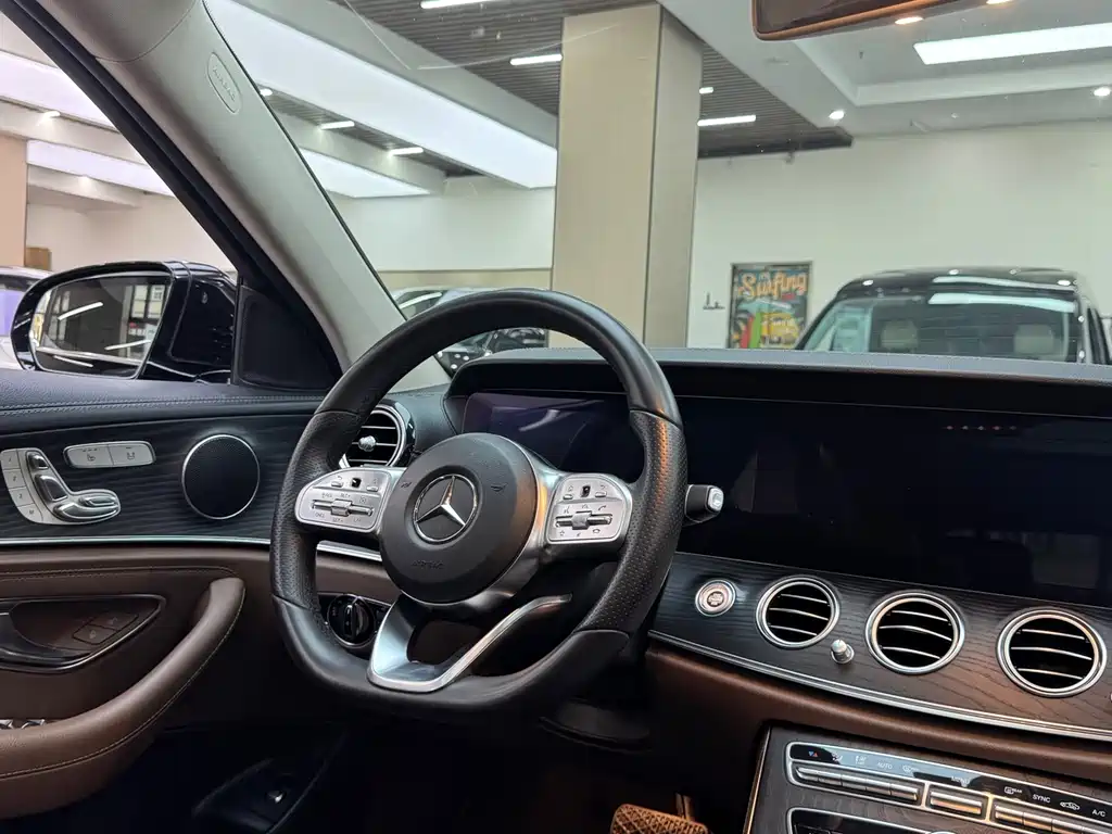 Mercedes-Benz E-Class 2019 — фото 6