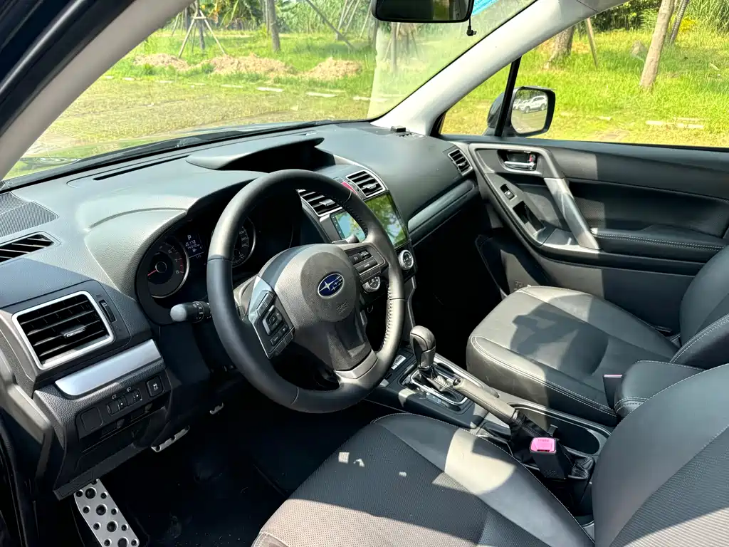 Subaru Forester 2016 — фото 4