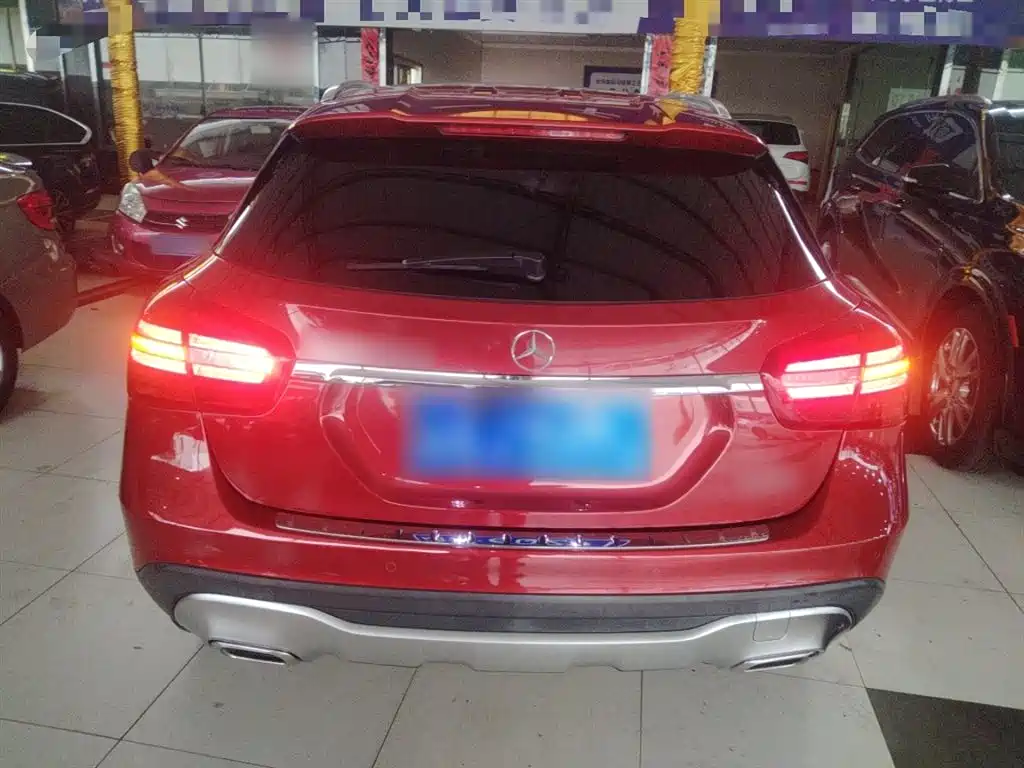 Mercedes-Benz GLA 2018 — фото 4