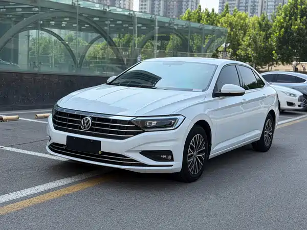 Volkswagen Sagitar 2019