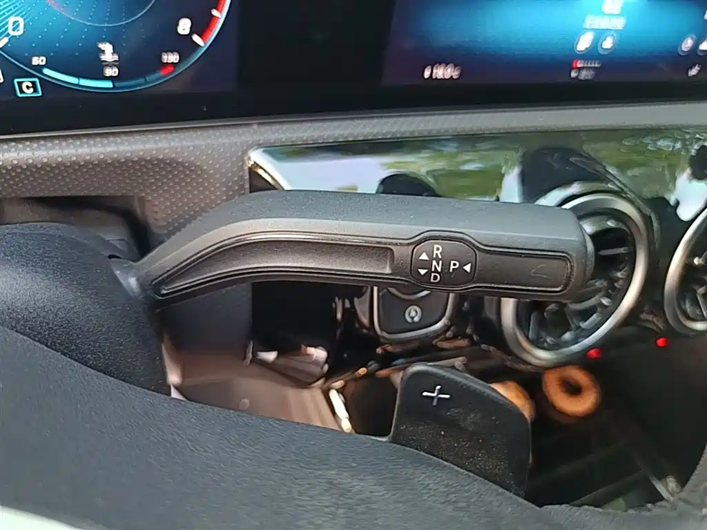 Mercedes-Benz A-Class 2020 — фото 14