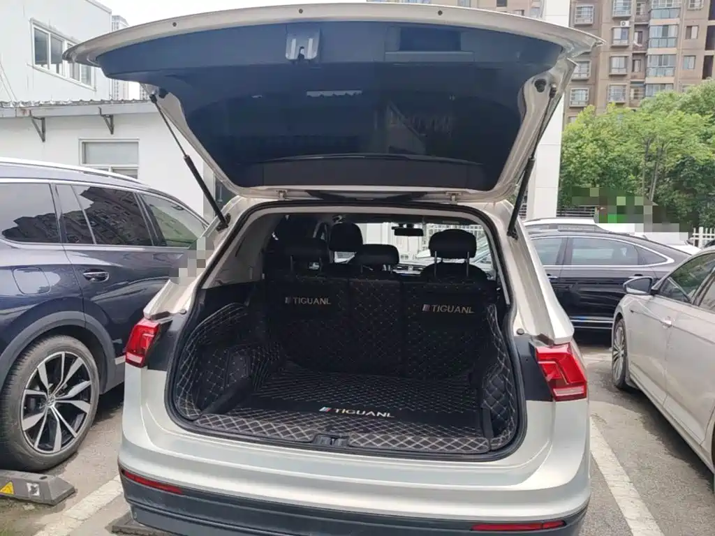 Volkswagen Tiguan L 2019 — фото 19