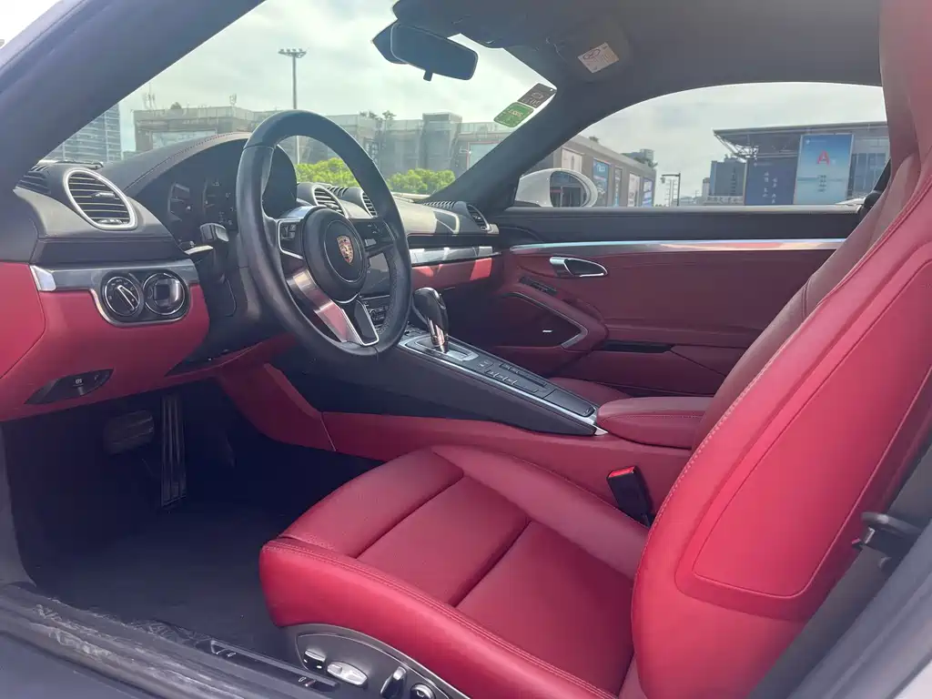 Porsche 718 2017