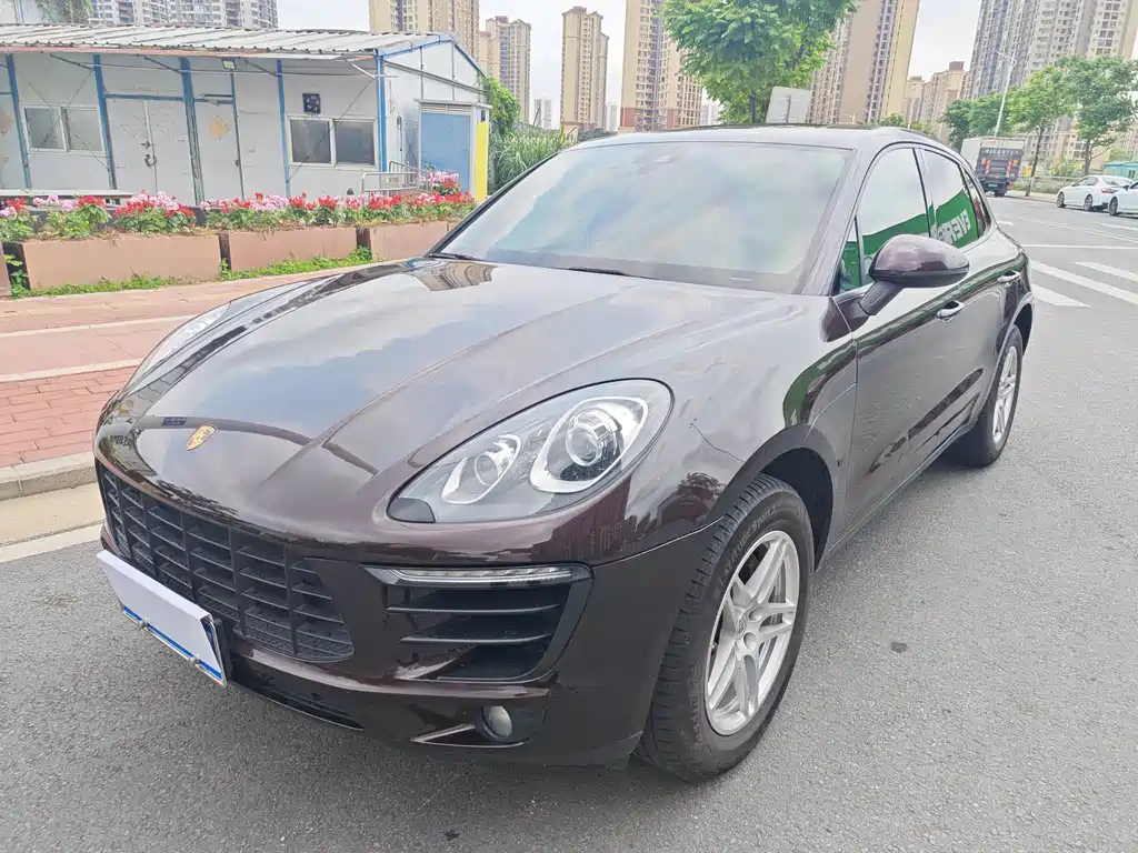 Porsche Macan 2017 — фото 1