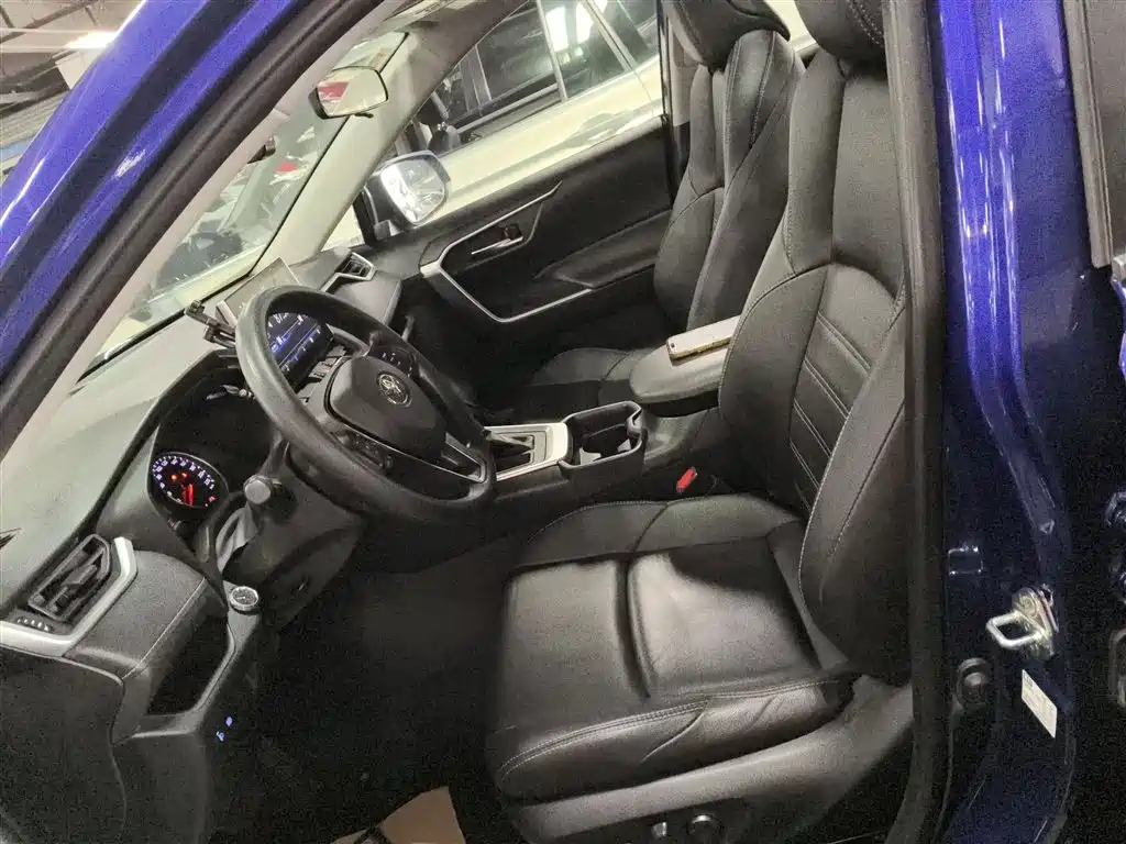 Toyota Wildlander 2020 — фото 15